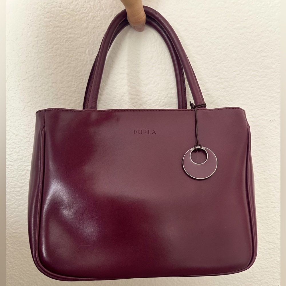 Furla vintage tote 👜